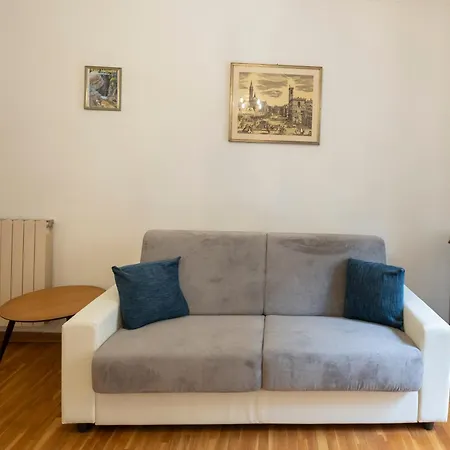 Splendido Trilocale A 400m Dalla Stazione Apartament