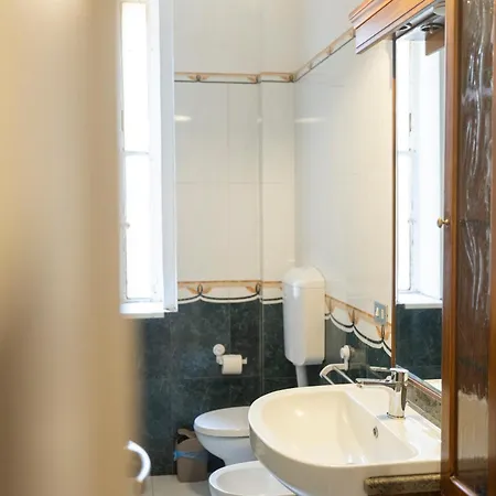 Apartament Splendido Trilocale A 400m Dalla Stazione